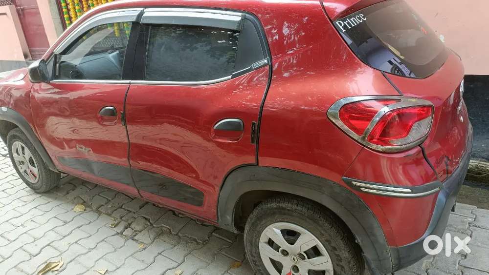 Renault kwid petrol version 2015 December  push button start