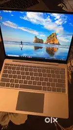 Microsoft New Surface Laptop (7th Edition)