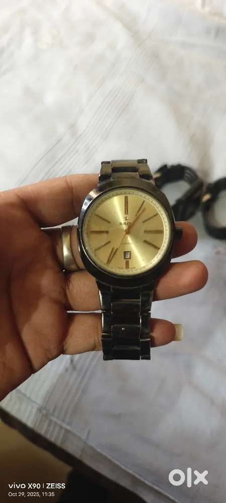 10 branded watches sell for reasonable price