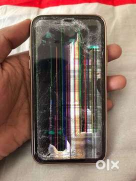Damaged phone i take in return if cash