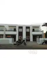 3 BHK Duplex. Brand New. Damn Spacious, huge parking space.