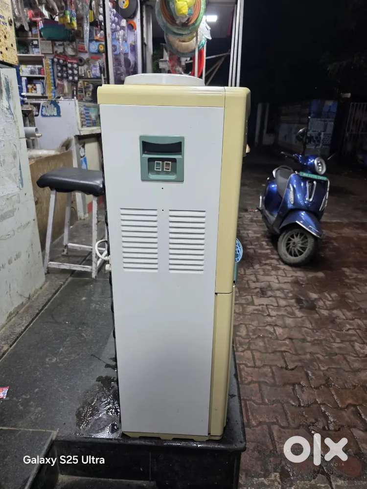 Water dispenser for sale in new condition
