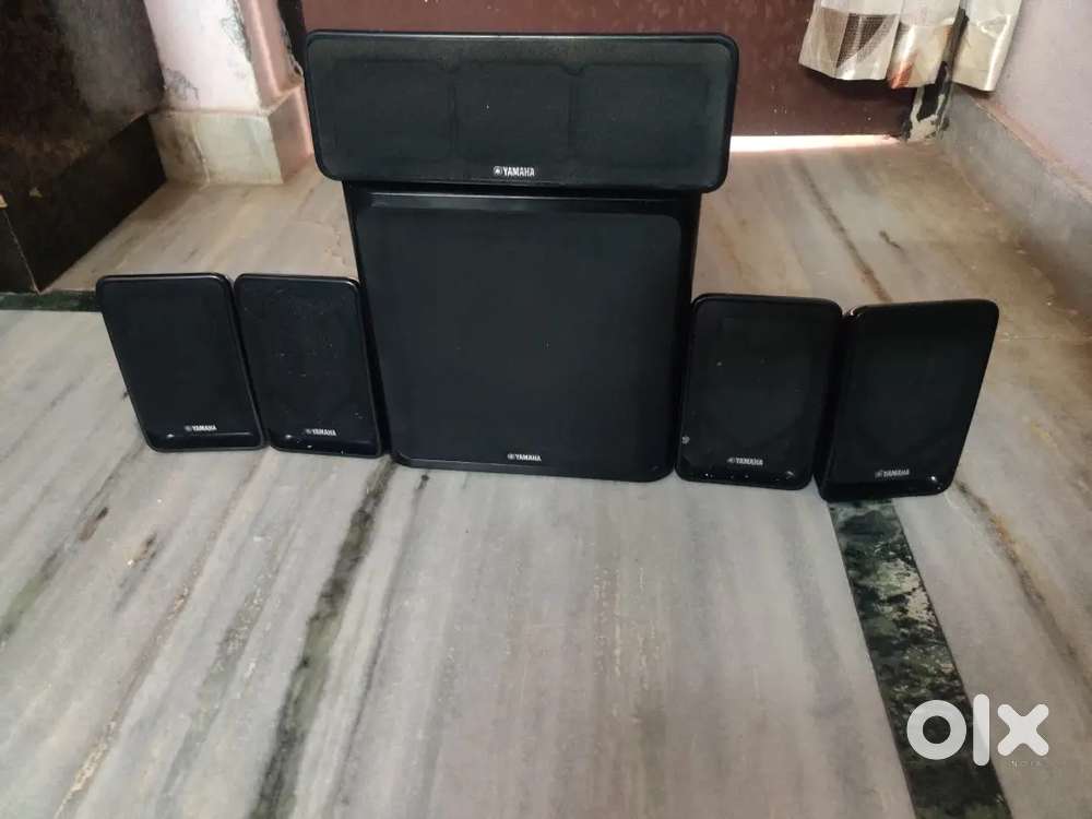 Yamaha 5.1 Home theatre 5 speaker  used any AV receiver avr