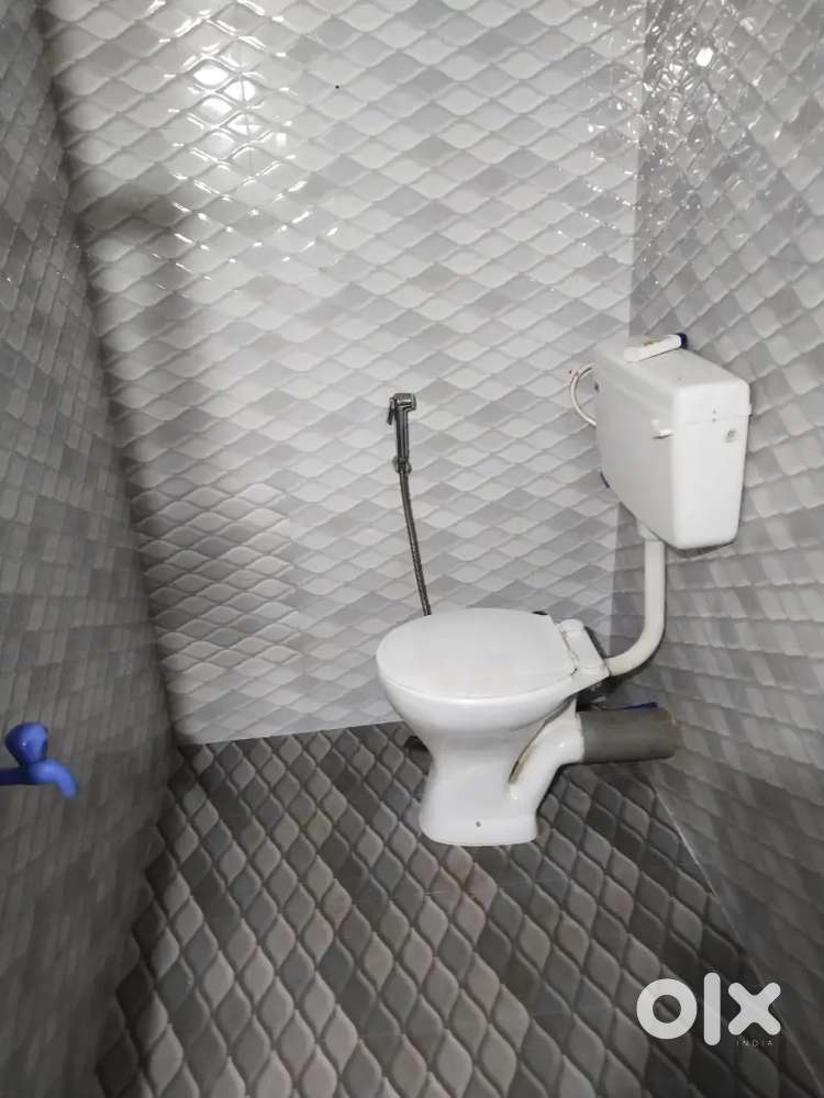 Rental 1br 1st floor house for ladies