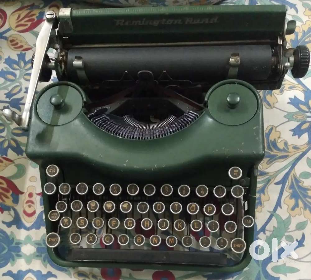 Remington Rand Vintage Typewriter