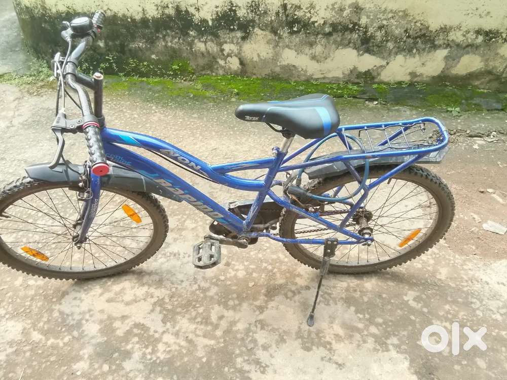 Boys cycle