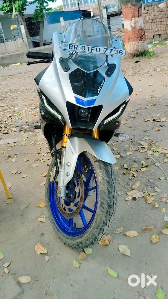 Yamaha R15M V4