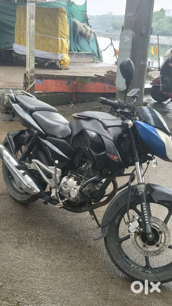 Urgent SALE PULSAR 135 LS - 2015 MODEL