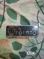 Behringer U-phoria UM2 2×2 Audio Interface with USB 2.0