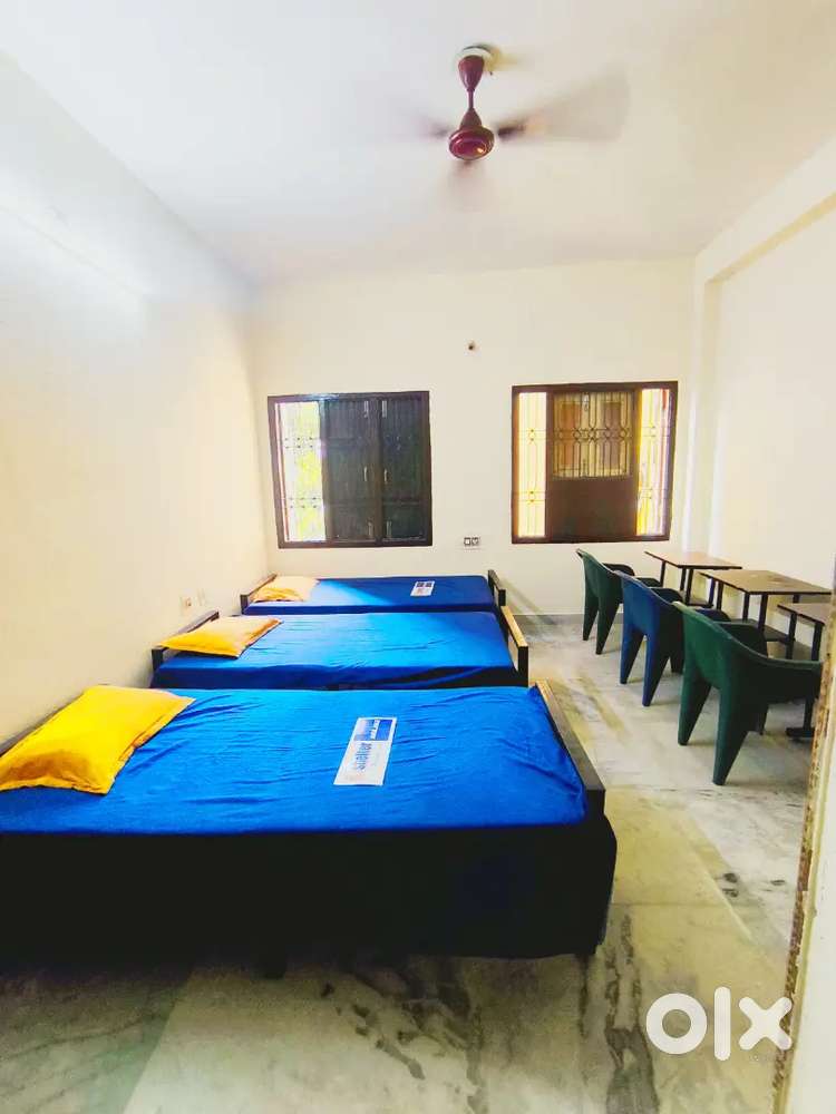 Rooms and Pg For Boys near Trident, Infosys, TCS, CTTC, etc