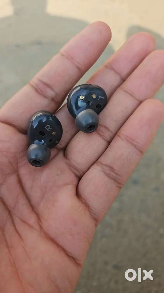 Samsung galaxy buds 2 pro with noise cancellation