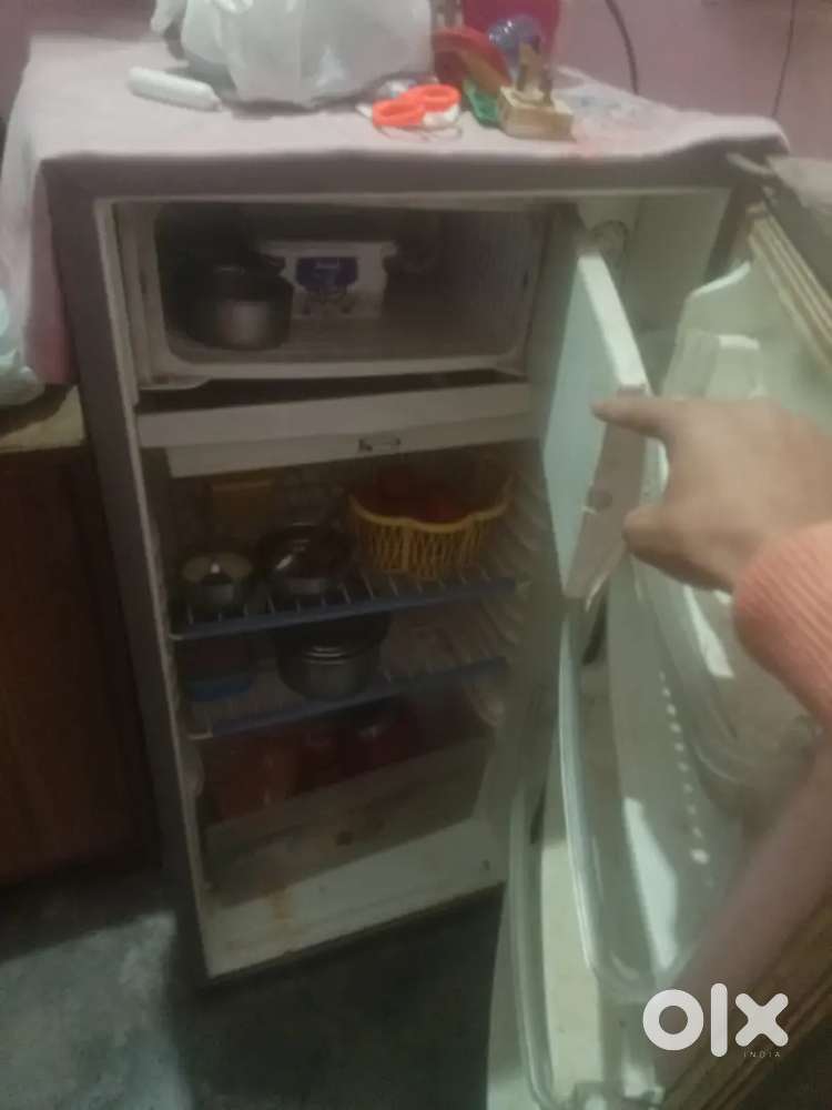 Videocon single door