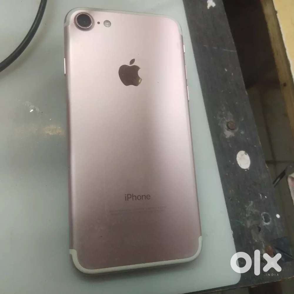 iphone 7 rs 9000/- 128Gb