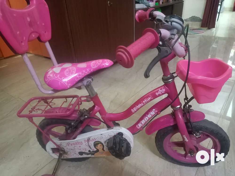 Bycycle with support wheel, suitable for kids age 5 year
