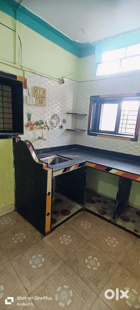 3 रूम चा ब्लॉक भाड्याने देणे आहे 1किचन 1बेडरूम 1हाल बाथरूम