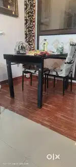 Black Mirror Dining table with good condition