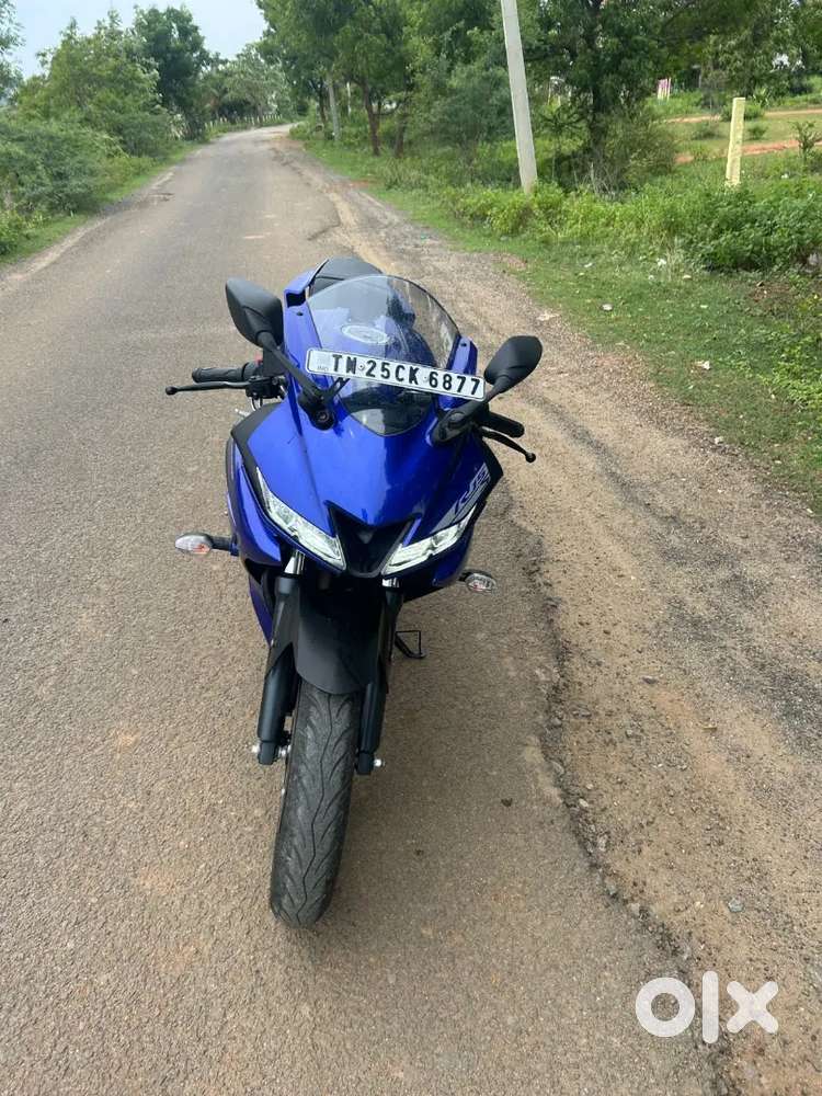 R15 V3s 2025 model 6 month vehicle