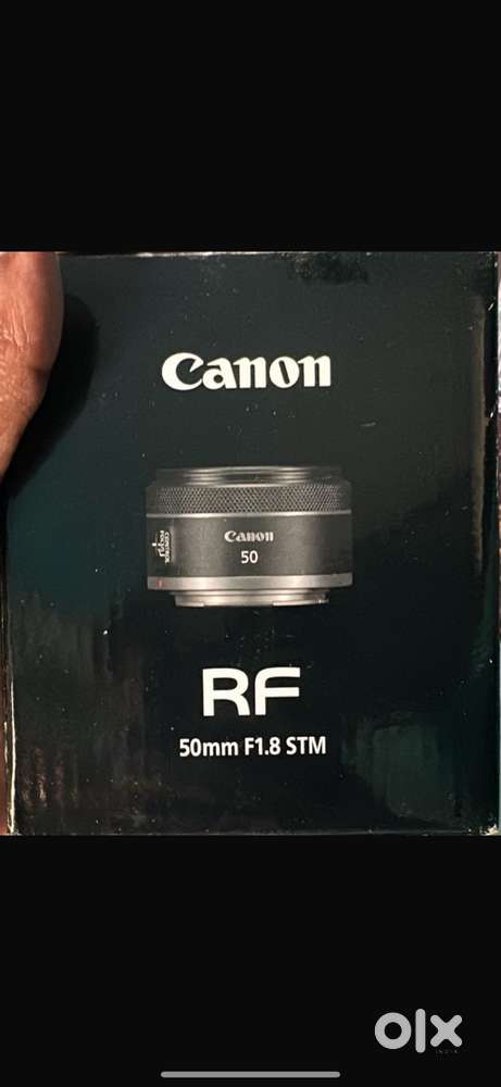 Canon  RF 50mm   F 1.8STM lens