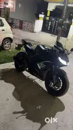 Yamaha R15