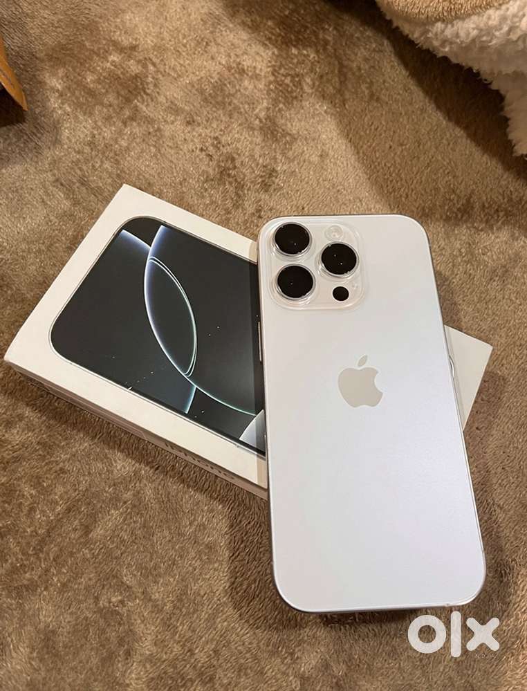 IPHONE 16 PRO 28 DAYS OLD