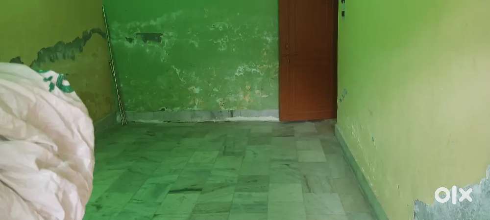 One room  1 washroom bathroom attached  and lobbie for family and all