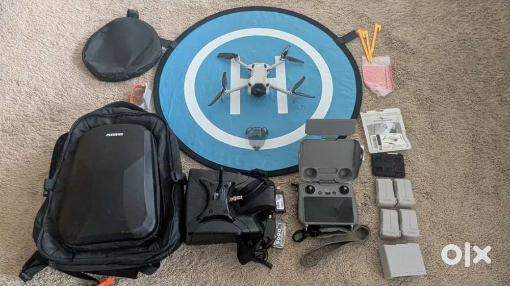 DJI Mini 4 Pro Fly More Combo with FPV Goggles and lots of extras!