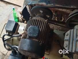 Air compressor with guns
