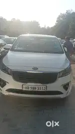 Kia Carnival Premium, 2021, Diesel