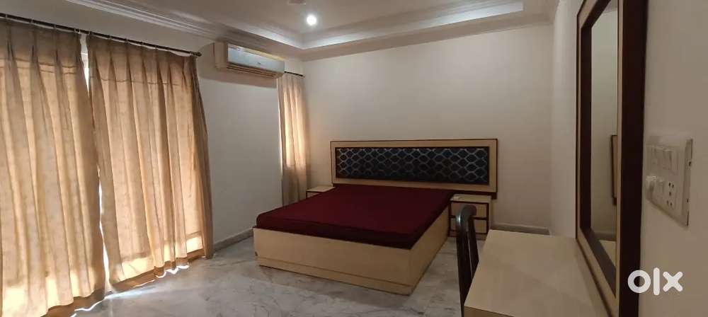FURNISHED 3BHK FOR RENT IN BANJARA HILLS ROAD NO-6