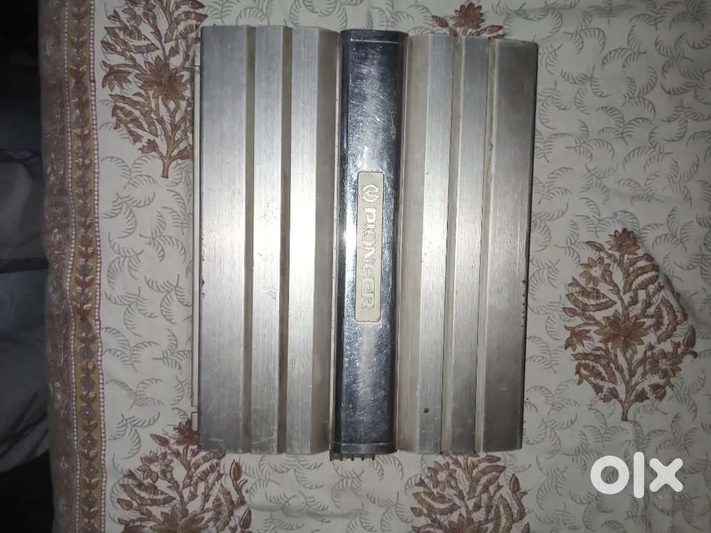 Pioneer 12inch basstube with pioneer 4 channel amplifier..