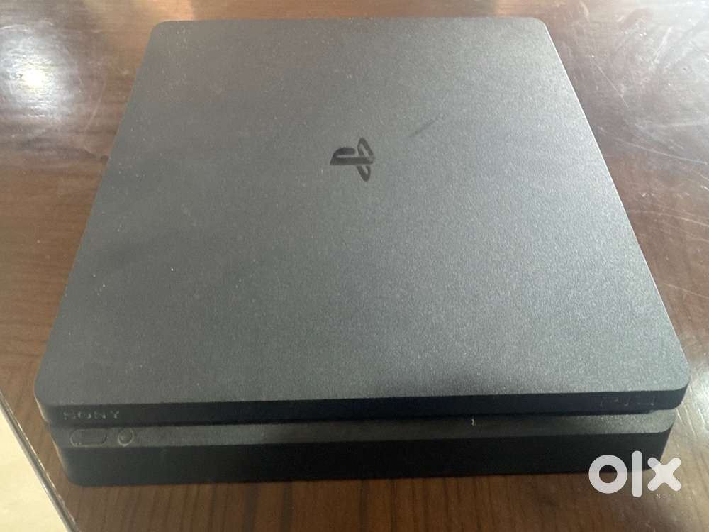 PS4 1TB Slim Black