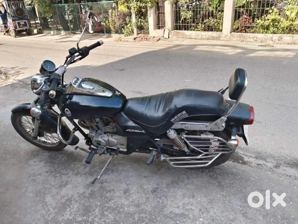 Avenger 220  2027 tak valid hai