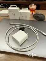 Apple iPhone 20w charger & 60w Type C cable 2 months old only