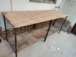 HOT CASE CHIMNEY TABLE CHAIR