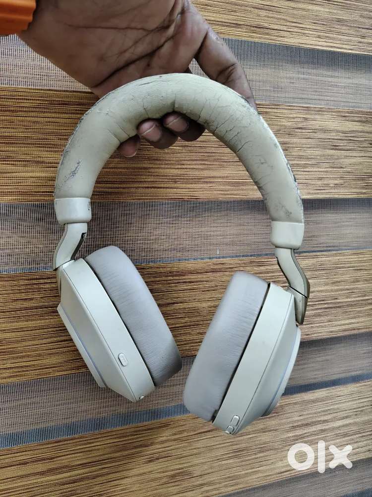 Jabra Evolve2 85  UC Stereo Over_Ear Wireless Headphones