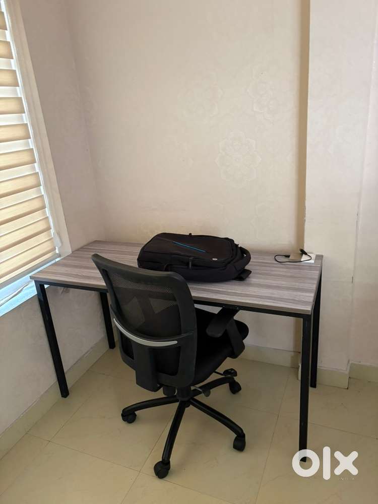 Office / Class room Table