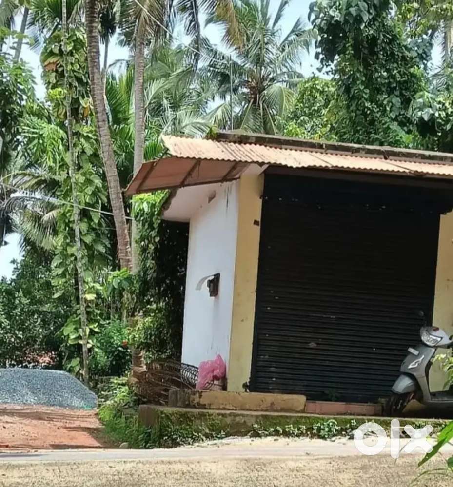 Mahe (pondicherry) Cemetery Road 2.20 plot and shop