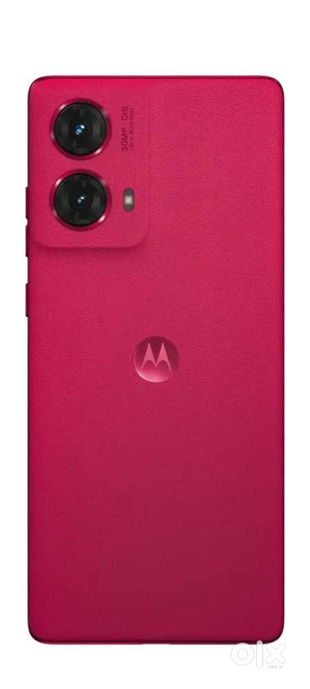 Moto G 85 curved display