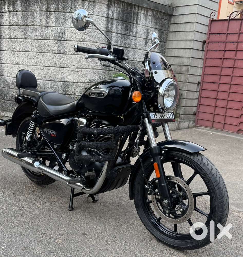 E20 model meteor 350 Staller Black for sale ABS