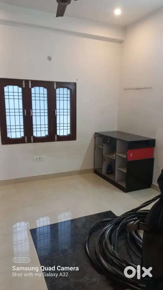 Well location 2 room independent for rent in indira nagar.