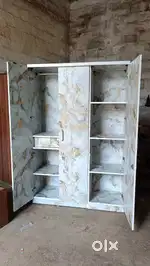 BRAND NEW MODEL 3 DOOR WARDROBE DIRECT FROM FACTORY