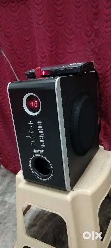 5.1 Home theatre speakers with Subwoofer