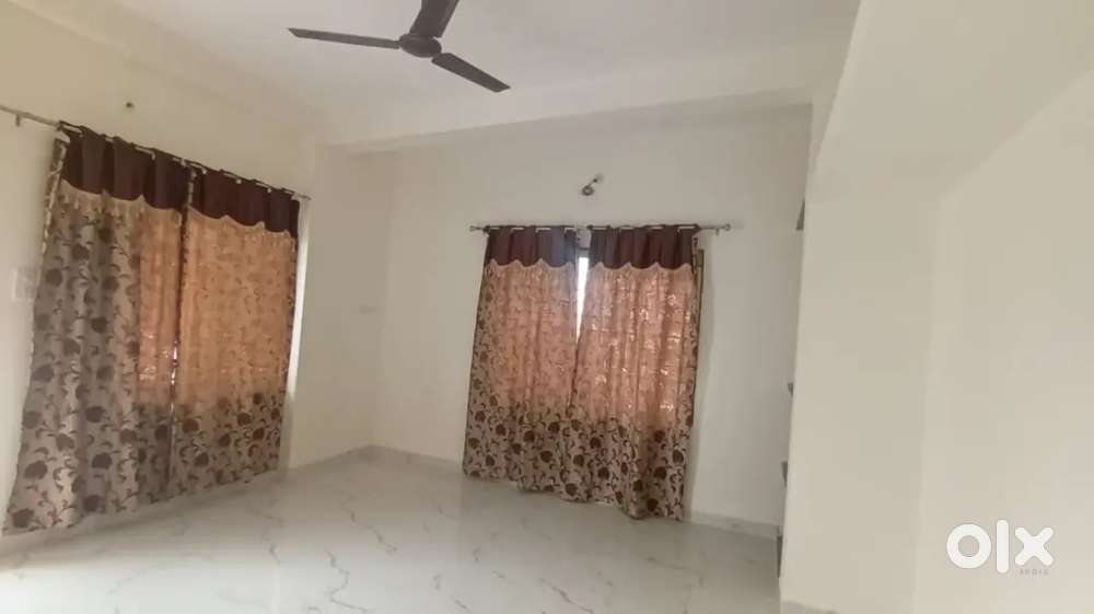 For working employee 1 bhk in gulmohar colony