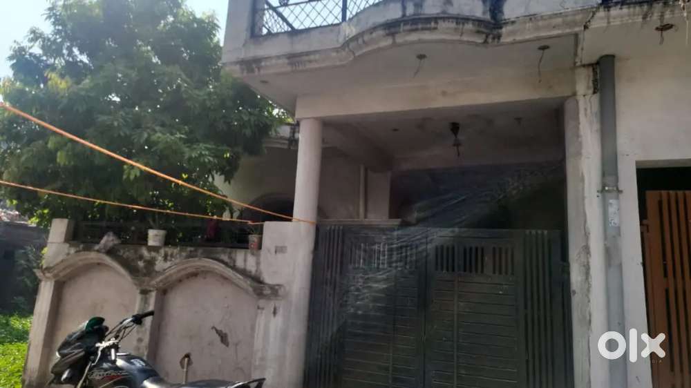 थिस हाउस इस कम्पलीटली लक्ज़रियस एंड कम्फर्टेबले