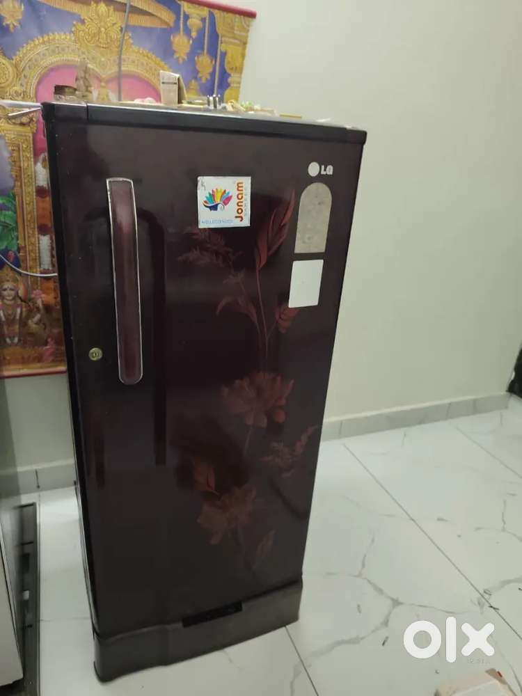 LG FRIDGE WITH GOOD CONDITION