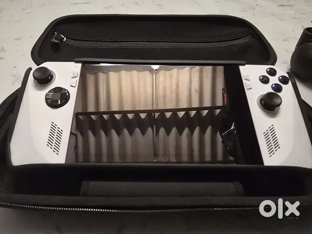 ASUS ROG Ally AMD Ryzen Z1 Extreme