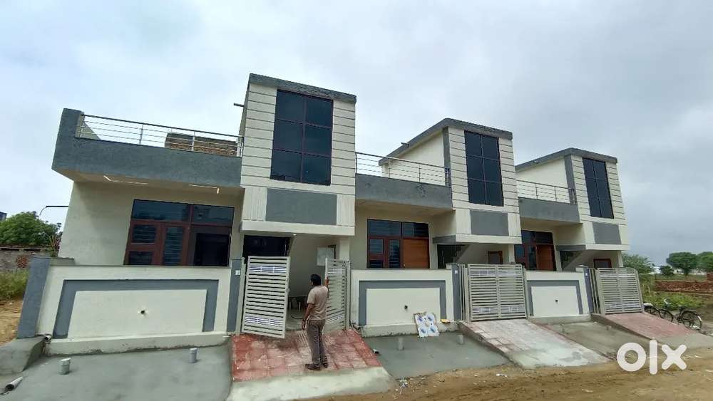 20 के फ्रंट में 2bhk विला 75 गज 33 लाख 21 हजार