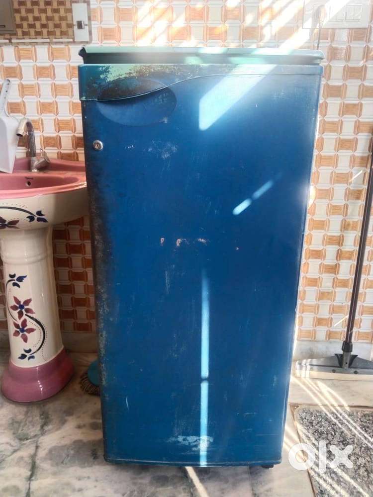 Urgent Sale! Fridge in Working Condition – Low Price