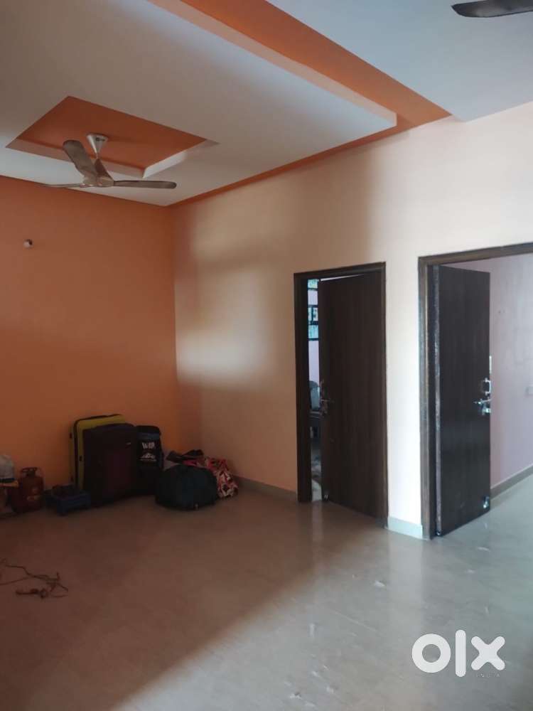3 BHK owner free independent flat, modular kitchen 3 washrooms