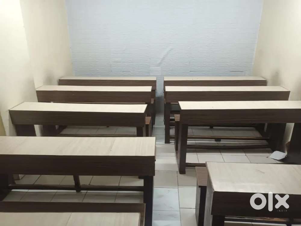 Classes Furniture and electronic
